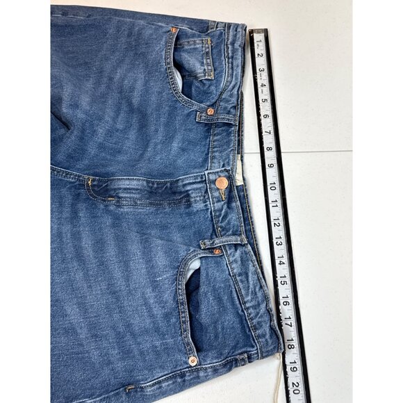 Universal Thread Boyfriend Patchwork Jeans Womens 16 XL Blue Raw Hem Denim - Picture 8 of 8